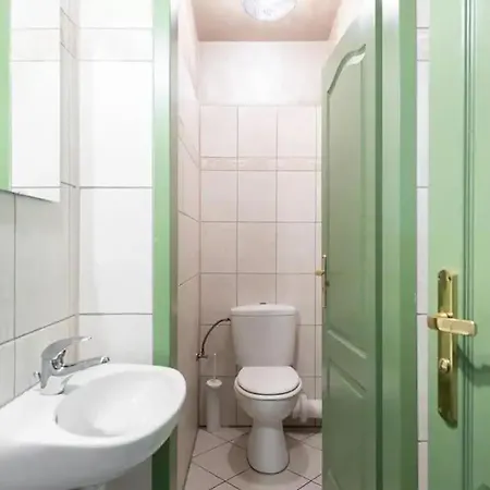Huge 5-bedrooms Near Castle Apartamento Praga