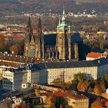 Apartamento Huge 5-bedrooms Near Castle Praga